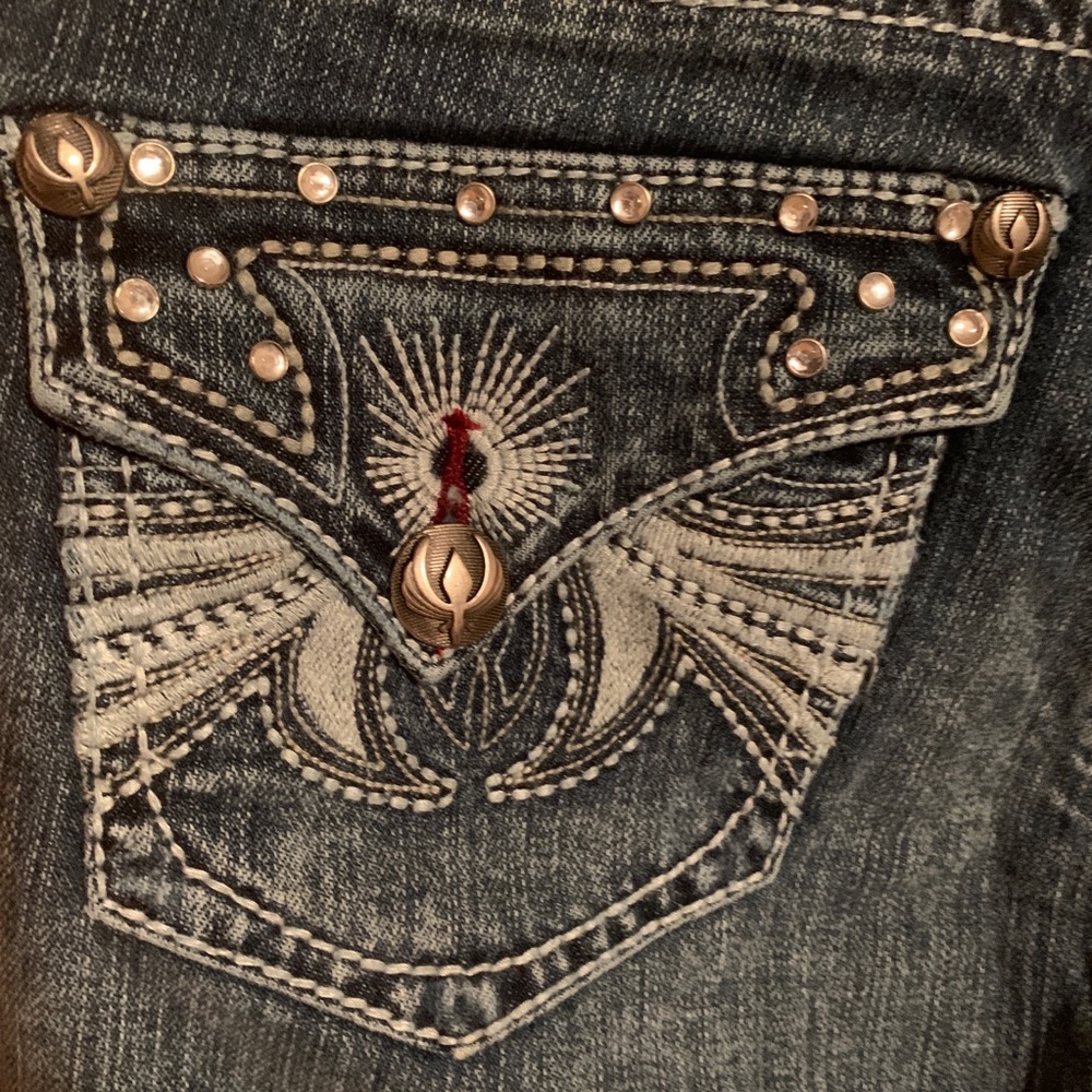 Jeans - Picture 7 of 8